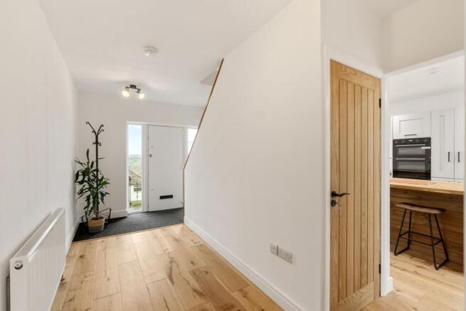 4 bed Detached for sale Image 10