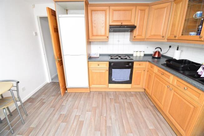 2 bed Town House to rent Image 4