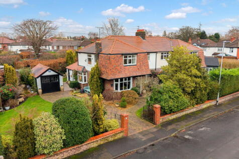 Wilford Avenue, Sale, M33