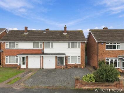 Longfields, Ongar