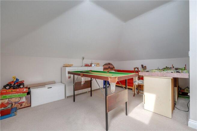 4 bed Detached for sale Image 10