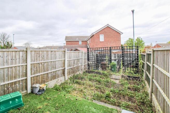 2 bed Town House for sale Image 9