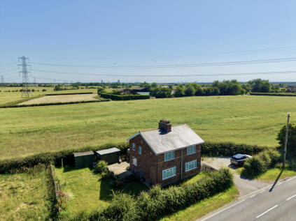 Main Road, Wyton, HU11 4DJ