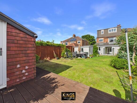 4 bed Semi-Detached for sale Image 4