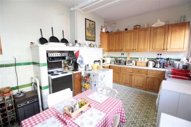 DINING KITCHEN