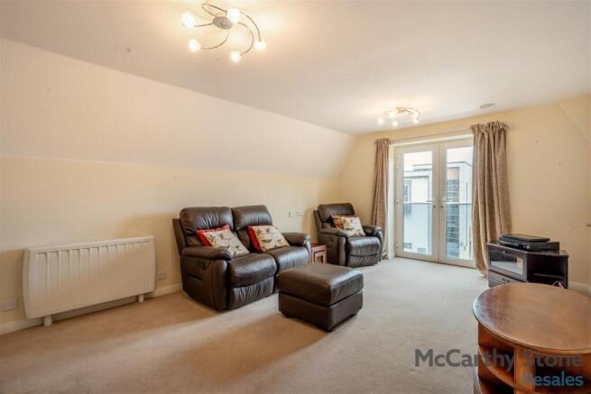8684265-interior07.jpg
