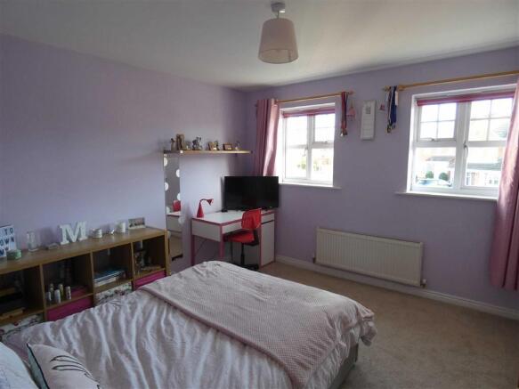 BEDROOM 2