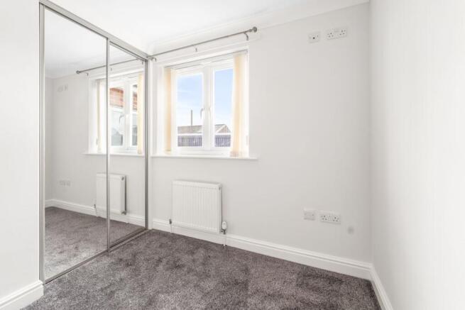 2 bed Apartment to rent Image 7