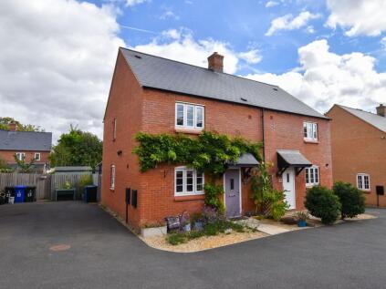 Haydock Close, Towcester, NN12