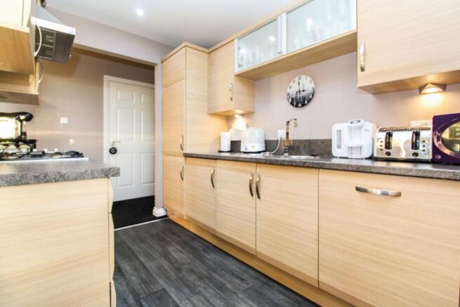 Lounge / Kitchen