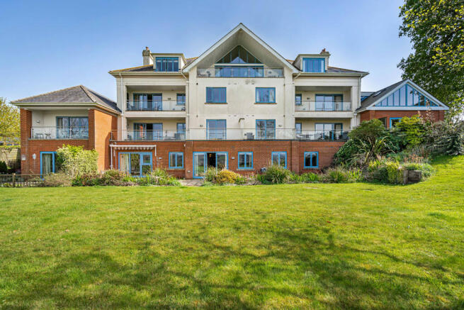 3-bed flat on Flat 1, Redhills, Jubilee Road, Totnes, Devon, £625,000