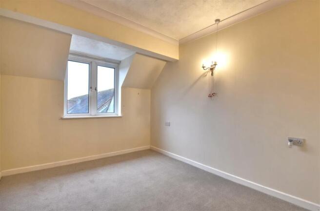 Cedar Court, Woodbury lane, Tenterden photo 4