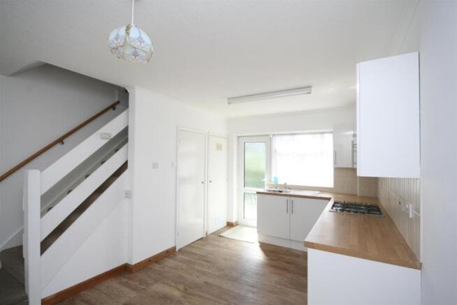 kitchen 1.JPG