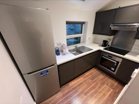 1 bed Apartment to rent Image 5