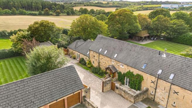 4-bed house on Tucked away on the edge of rurality... The Granary, High Oakham Grange, £1,000,000