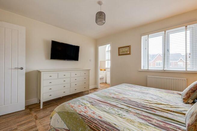 4J6A2610HDR-EditDoultonClose.Resized.jpg