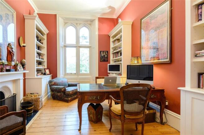 Bedroom/Study