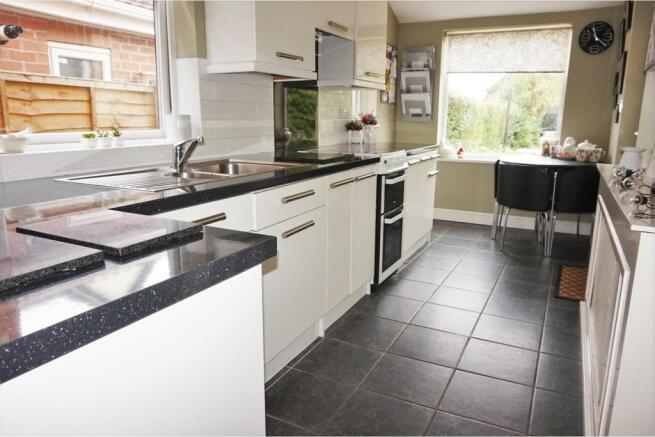 Kitchen / Diner