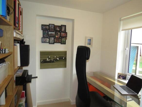 Photo 10