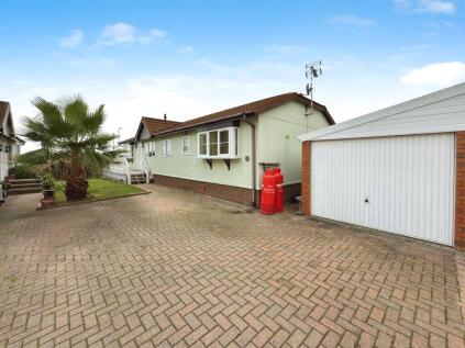 Waterfront, Hayes Country Park, Wickford