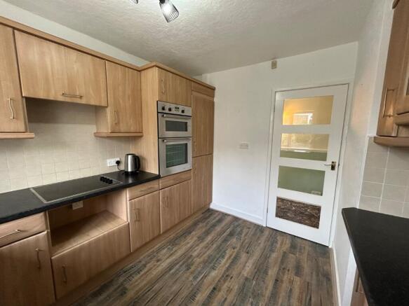 2 bed Bungalow to rent Image 6