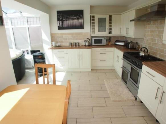 Dining Kitchen (3)