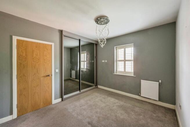 4 bed Detached for sale Image 10