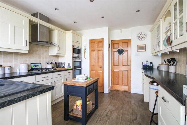 3 bed Bungalow for sale Image 5