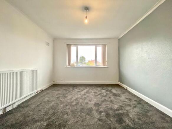 2 bed Flat to rent Image 5