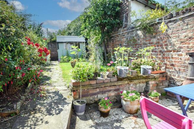 2 bed Terraced for sale Image 4