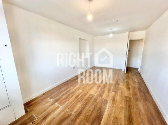 flat-5-madina-house-lu1-1qp-994306