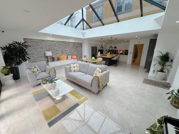 Family Dining Kitchen