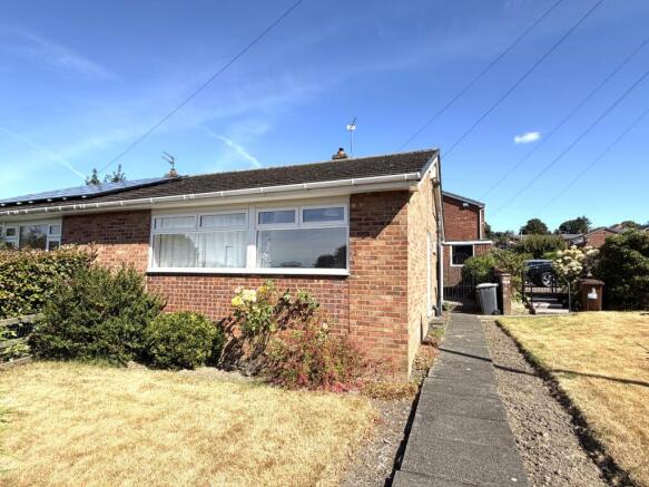2 bed Bungalow for sale in bradford
