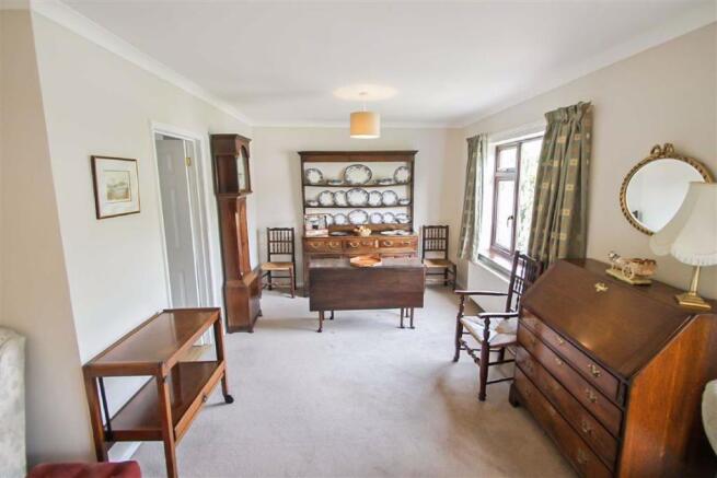 Lounge / Dining Room