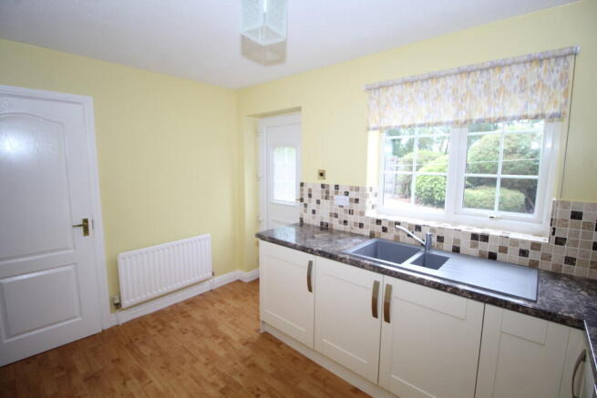 3 bed Town House for sale Image 6