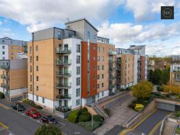 19, Kingswood Heights, Queen Mary Avenue, South Woodford, London E18 2FP