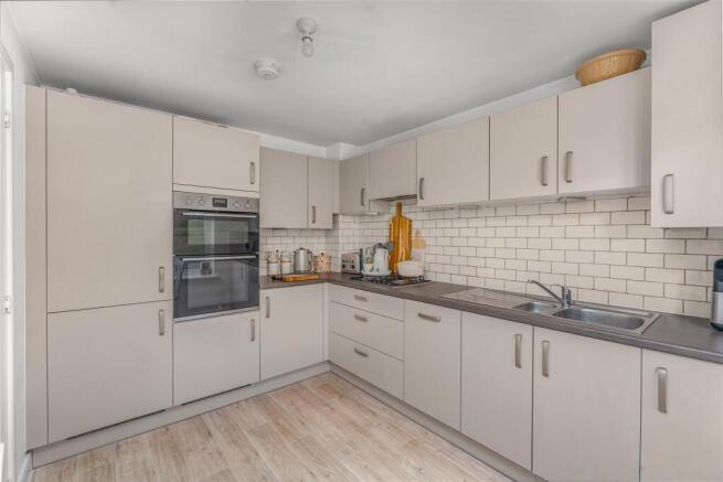 34 Longdon Crescent, Banbury-8.jpg