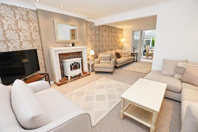 Pool Field Close, Radcliffe, Manchester, M26 3UE photo 4