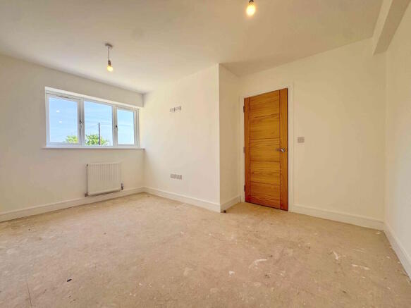 4 bed Town House for sale Image 8