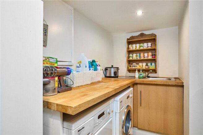 4 bed Terraced for sale Image 6