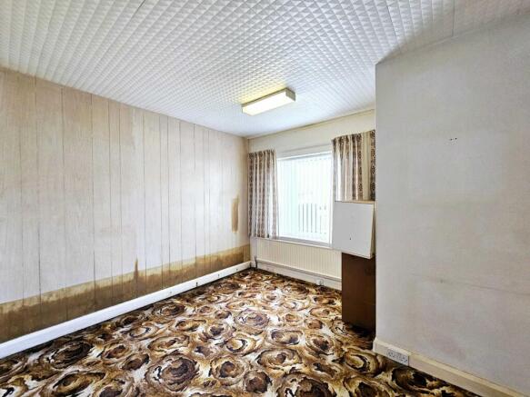 2 bed Semi-Detached Bungalow for sale Image 7