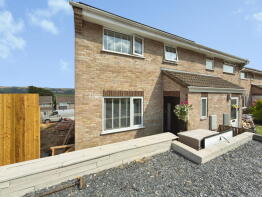 36, Radnor Drive, Morriston, Swansea SA6 6TJ