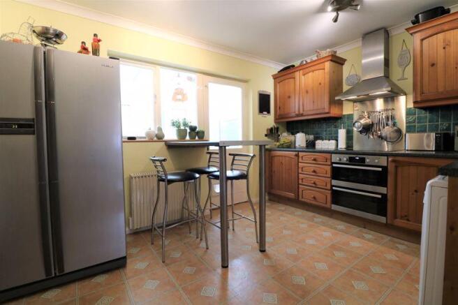 KITCHEN/BREAKF...