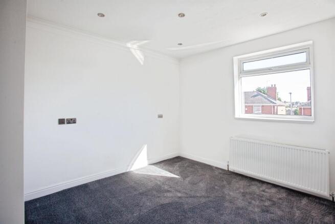 3 bed Semi-Detached for sale Image 11
