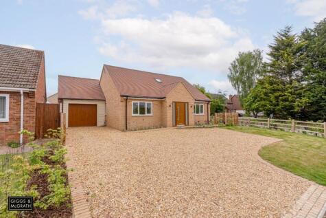 Desborough Road, Hartford, Huntingdon, Cambridgeshire, PE29 1SP