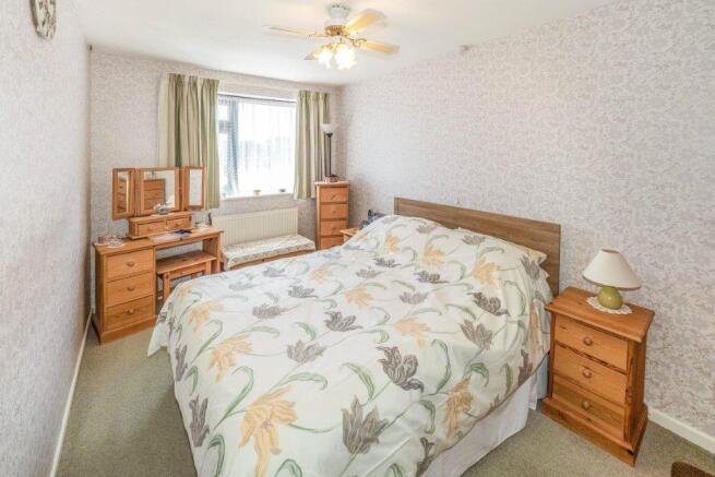 SUA200189 216 Drayton Avenue -860f038f-39fc-4295-9