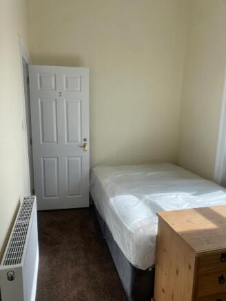 1 bed Terraced to rent Image 5