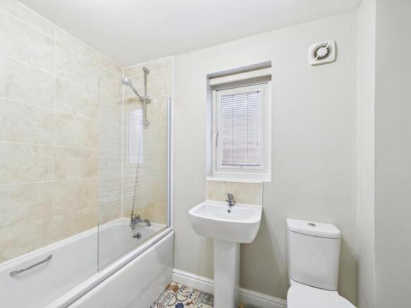 3 bed Town House for sale Image 7