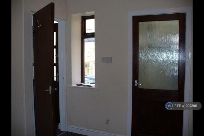 2 bed Terraced to rent Image 4