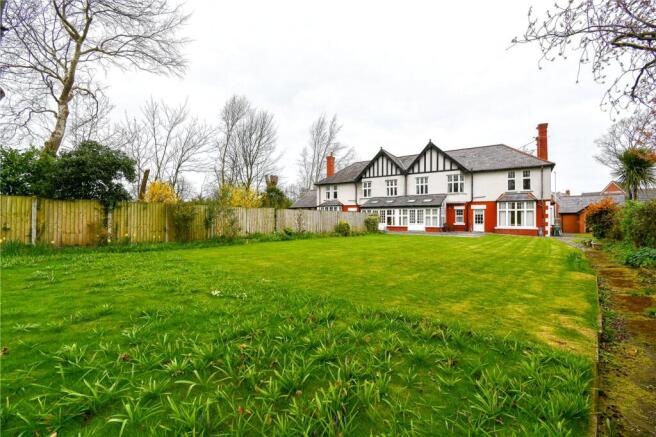 Park Road North, Birkenhead, Wirral photo 5